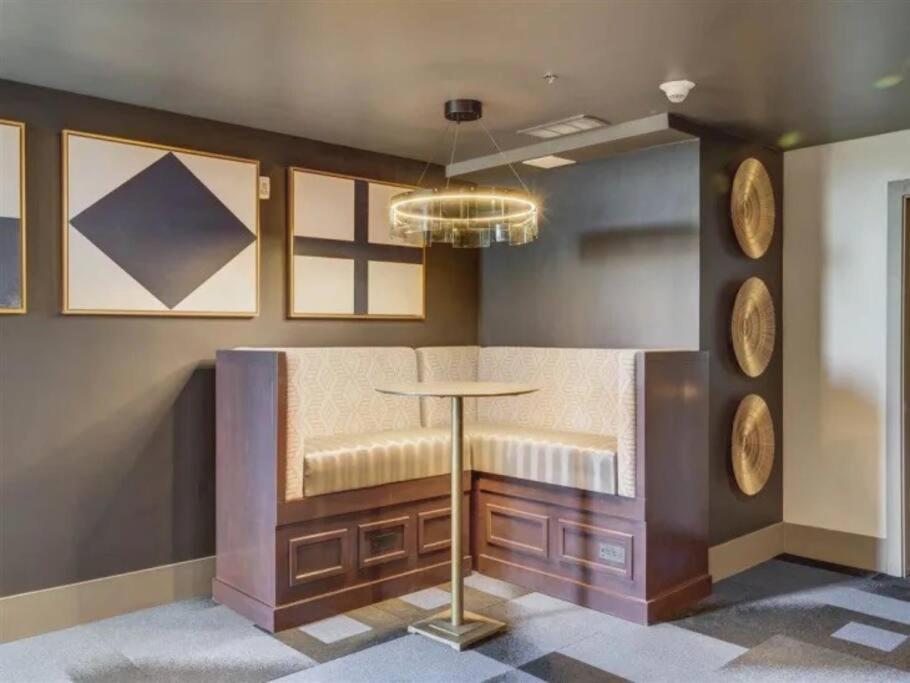 Apartament Luxurious Retreat In Slc Salt Lake City Zewnętrze zdjęcie