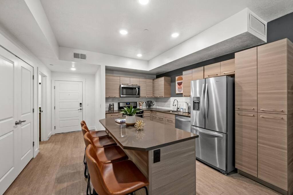 Apartament Luxurious Retreat In Slc Salt Lake City Zewnętrze zdjęcie