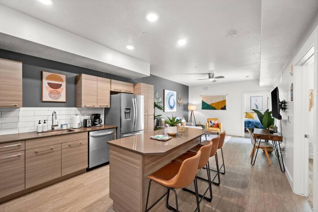 Apartament Luxurious Retreat In Slc Salt Lake City Zewnętrze zdjęcie